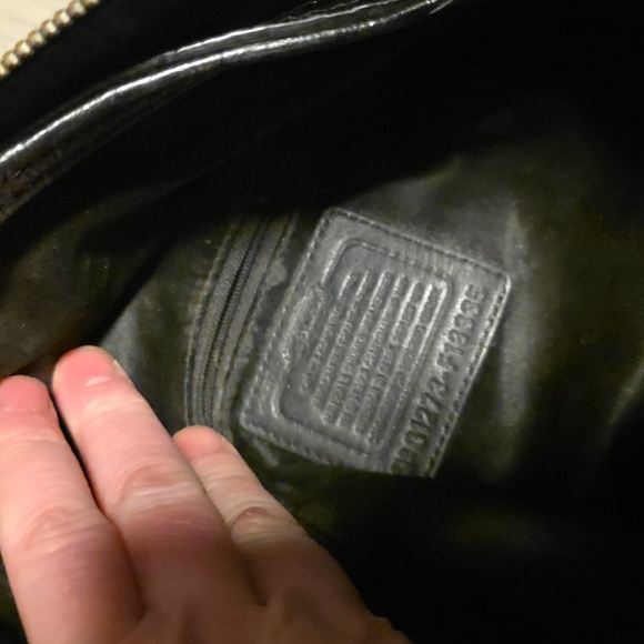 2 Coach Black and Cream Designer Tote Bag - Picture 13 of 13